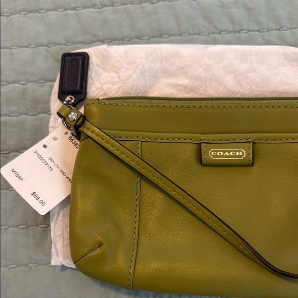 Coach Green Leather Wristlet Clutch - Picture 2 of 3